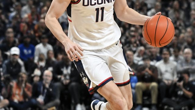 Kings Move Up in NBA Draft to Land Alex Karaban From Cavs - Yahoo Sports